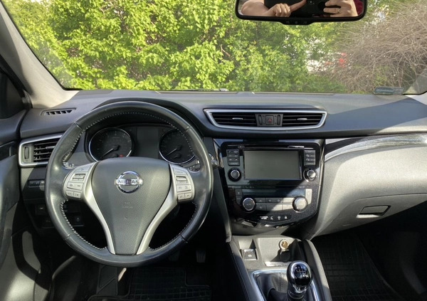 Nissan Qashqai cena 55000 przebieg: 205585, rok produkcji 2015 z Pruszków małe 172